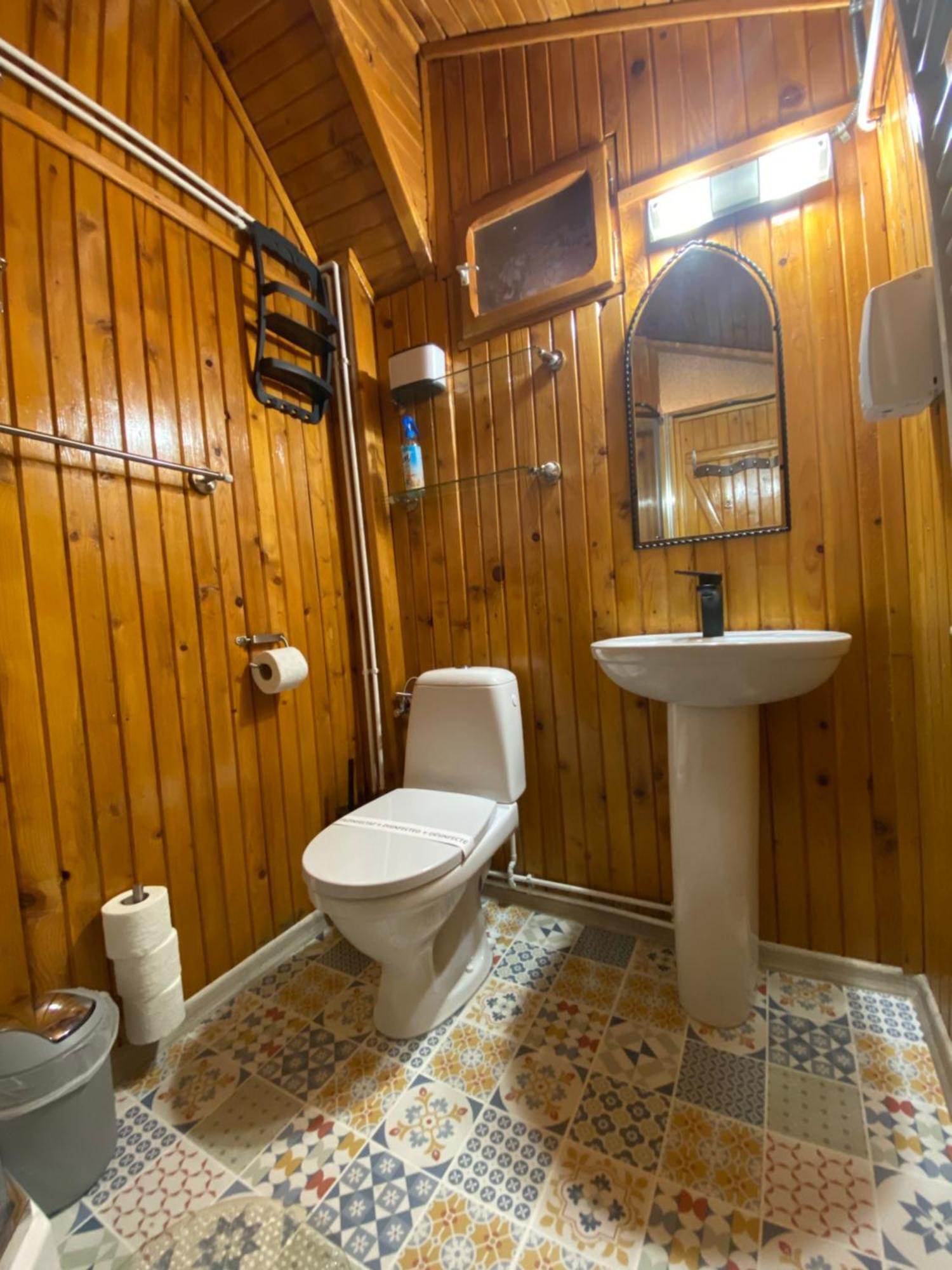 Wooden Attic Apartment Brasov Bagian luar foto