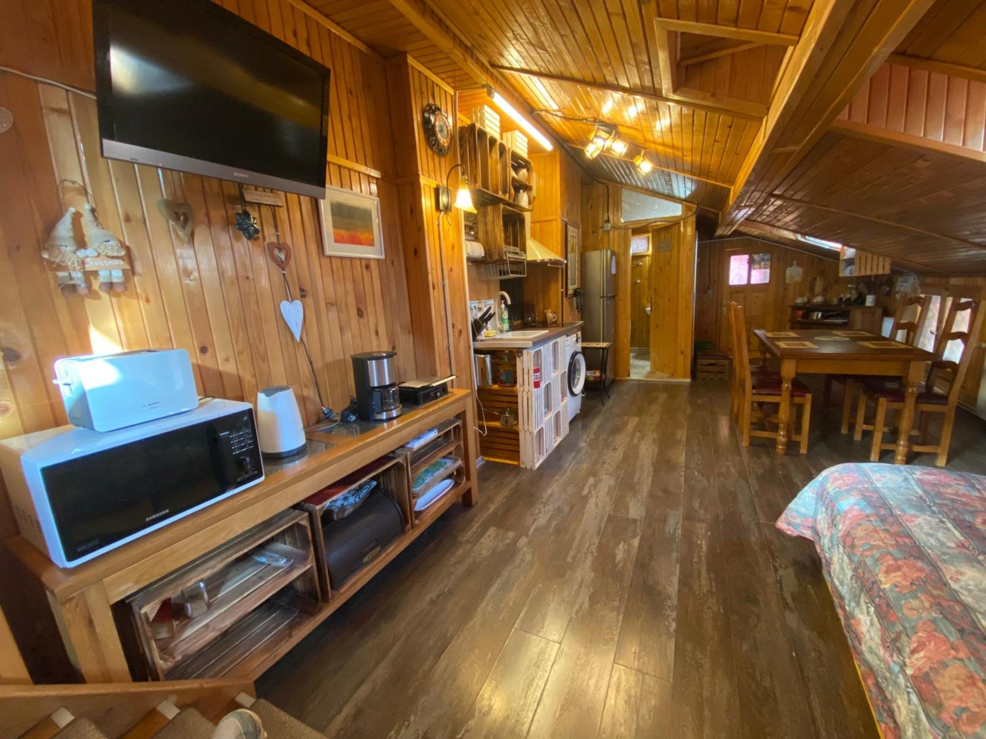 Wooden Attic Apartment Brasov Bagian luar foto